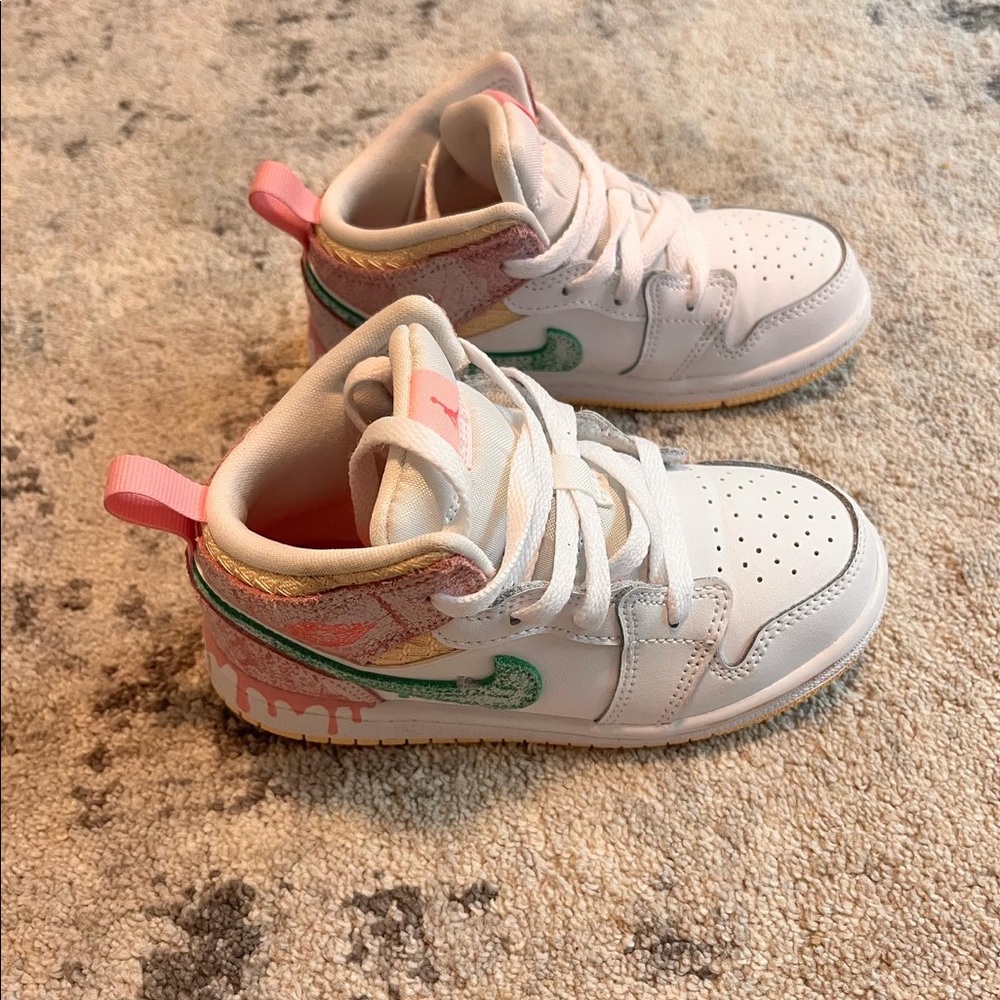 Jordan 1 Mid 9C - Picture 2 of 4
